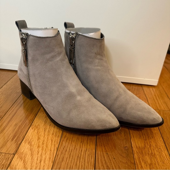 Dolce Vita Marra Boots in Smoke Grey Suede Zipper Booties with Zippers — Size 6 - Picture 3 of 9